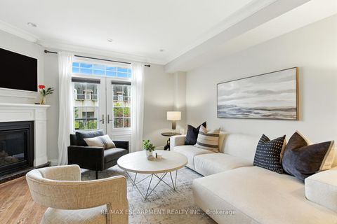 Photo 8 at 3 - 117 Nelson Street, BR Bronte, Oakville