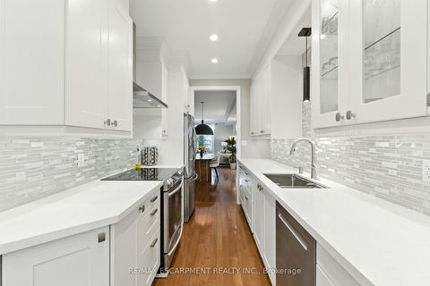 Photo 13 at 3 - 117 Nelson Street, BR Bronte, Oakville