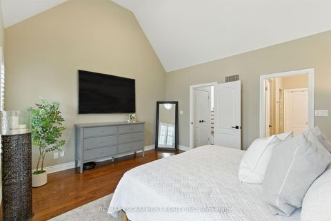 Photo 22 at 3 - 117 Nelson Street, BR Bronte, Oakville