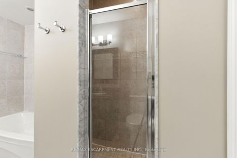 Photo 24 at 3 - 117 Nelson Street, BR Bronte, Oakville