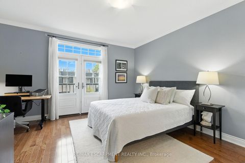 Photo 26 at 3 - 117 Nelson Street, BR Bronte, Oakville