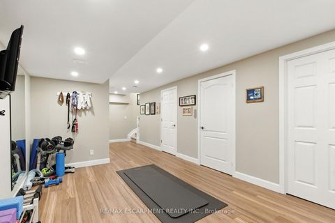 Photo 34 at 3 - 117 Nelson Street, BR Bronte, Oakville