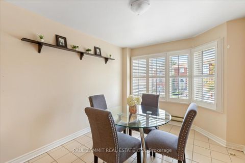 Photo 8 at 28 - 80 McCallum Drive, North Richvale, Richmond Hill