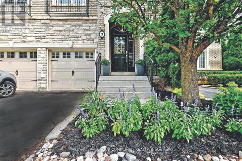 Photo 2 at 18 - 3 Senator Court, Aurora Heights, Aurora Photo 2 at 18 - 3 Senator Court, Aurora Heights, Aurora