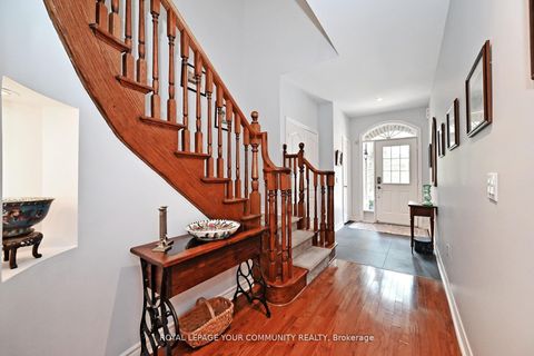 Photo 4 at 18 - 3 Senator Court, Aurora Heights, Aurora Photo 4 at 18 - 3 Senator Court, Aurora Heights, Aurora