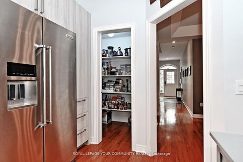 Photo 20 at 18 - 3 Senator Court, Aurora Heights, Aurora Photo 20 at 18 - 3 Senator Court, Aurora Heights, Aurora