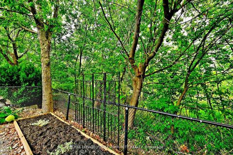 Photo 40 at 18 - 3 Senator Court, Aurora Heights, Aurora Photo 40 at 18 - 3 Senator Court, Aurora Heights, Aurora