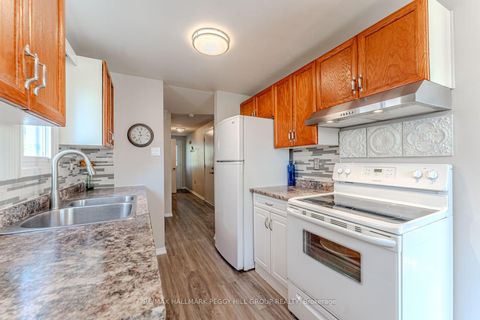 Photo 4 at 56 Maitland Drive, Grove East, Barrie