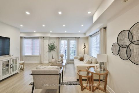 Photo 6 at 14 - 31 Hays Boulevard, RO River Oaks, Oakville