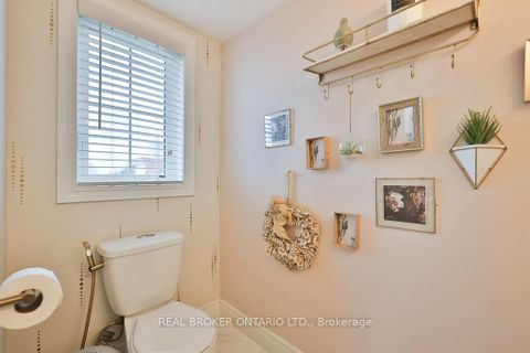 Photo 11 at 14 - 31 Hays Boulevard, RO River Oaks, Oakville