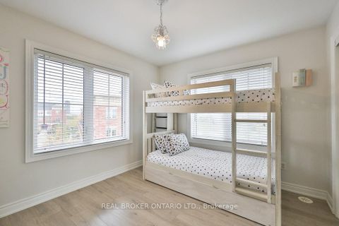 Photo 17 at 14 - 31 Hays Boulevard, RO River Oaks, Oakville