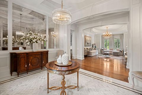 Photo 4 at 301 Millwood Parkway, Vellore Village, Vaughan