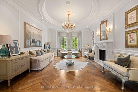 Photo 5 at 301 Millwood Parkway, Vellore Village, Vaughan