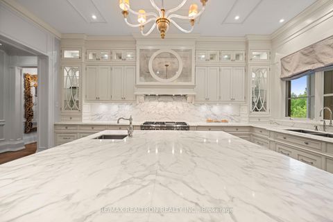 Photo 23 at 301 Millwood Parkway, Vellore Village, Vaughan