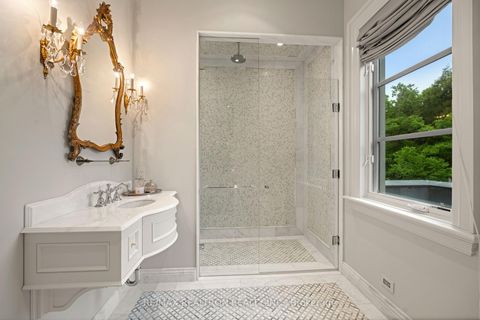 Photo 32 at 301 Millwood Parkway, Vellore Village, Vaughan