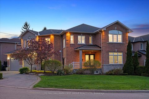 Photo 2 at 60 Brenda Crescent, Kennedy Park, Toronto