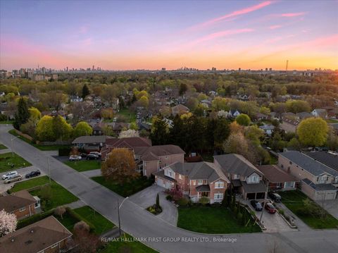 Photo 37 at 60 Brenda Crescent, Kennedy Park, Toronto