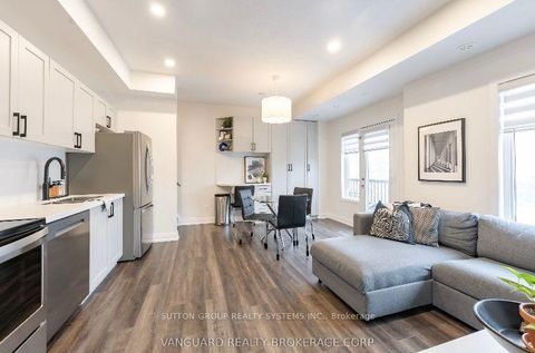 Photo 6 at 11 - 6 Bicknell Avenue W, Eglinton West, Toronto Photo 6 at 11 - 6 Bicknell Avenue W, Eglinton West, Toronto