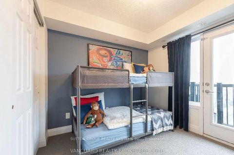 Photo 19 at 11 - 6 Bicknell Avenue W, Eglinton West, Toronto