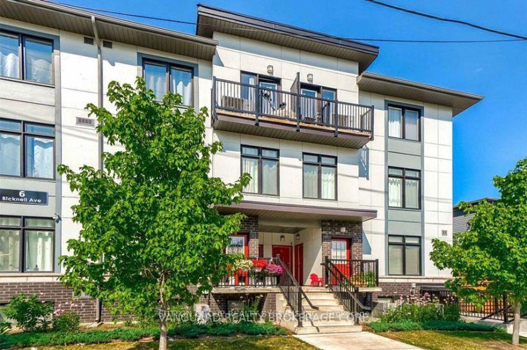 11 - 6 Bicknell Avenue W, Eglinton West, Toronto 