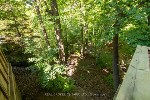Photo 20 at 5 Wembley Drive, Woodbine Corridor, Toronto