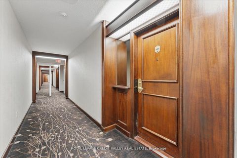 Photo 4 at 507 - 1200 Don Mills Road, Don Mills, Toronto