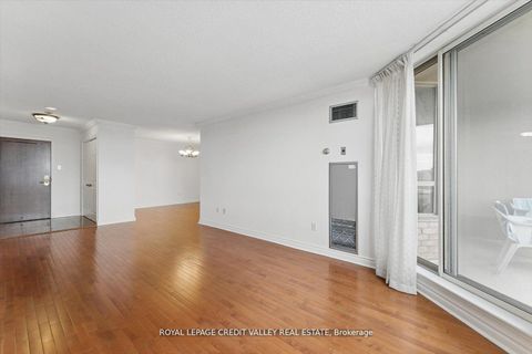 Photo 7 at 507 - 1200 Don Mills Road, Don Mills, Toronto