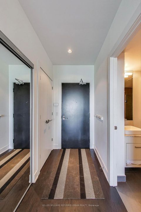 Photo 4 at 1015 - 3018 Yonge Street, Lawrence Park South, Toronto