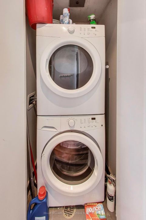 Photo 22 at 1015 - 3018 Yonge Street, Lawrence Park South, Toronto Photo 22 at 1015 - 3018 Yonge Street, Lawrence Park South, Toronto