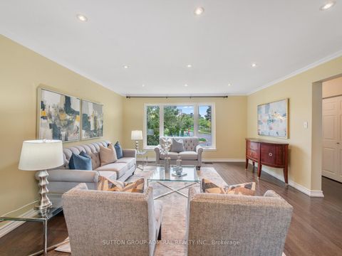 Photo 4 at 135 Elise Terrace, Newtonbrook West, Toronto