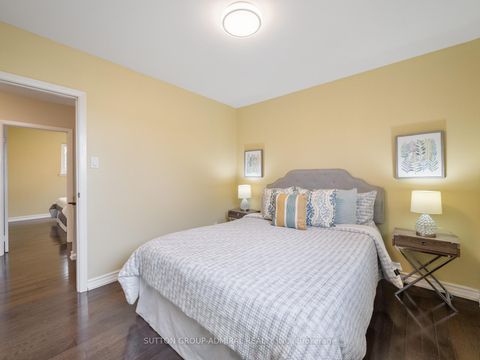 Photo 14 at 135 Elise Terrace, Newtonbrook West, Toronto
