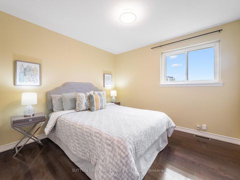 Photo 15 at 135 Elise Terrace, Newtonbrook West, Toronto