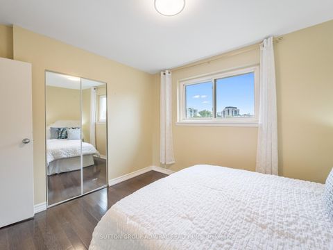 Photo 17 at 135 Elise Terrace, Newtonbrook West, Toronto