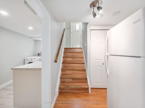 Photo 21 at 135 Elise Terrace, Newtonbrook West, Toronto