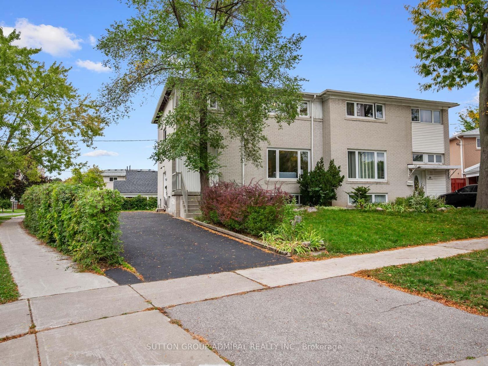 135 Elise Terrace, Newtonbrook West, Toronto 