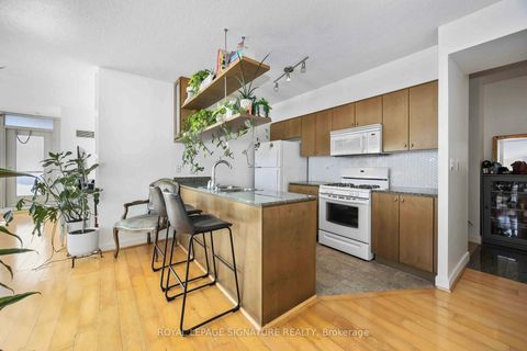 Photo 1 at 3309 - 35 Mariner Terrace, Waterfront Communities C1, Toronto