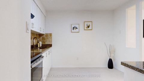 Photo 11 at 177 - 20 Moonstone Byway, Hillcrest Village, Toronto