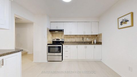 Photo 12 at 177 - 20 Moonstone Byway, Hillcrest Village, Toronto