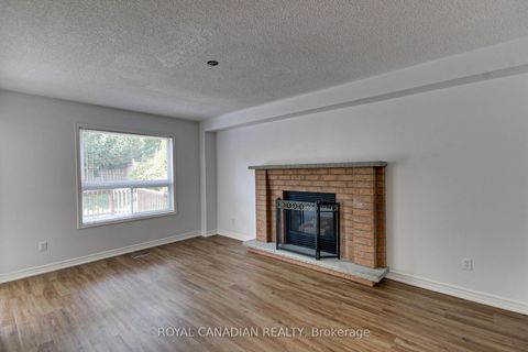 Photo 21 at 175 RHODES Circle, Glenway Estates, Newmarket