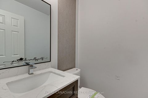 Photo 23 at 175 RHODES Circle, Glenway Estates, Newmarket
