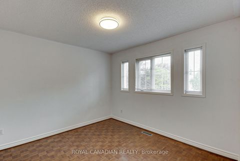 Photo 36 at 175 RHODES Circle, Glenway Estates, Newmarket