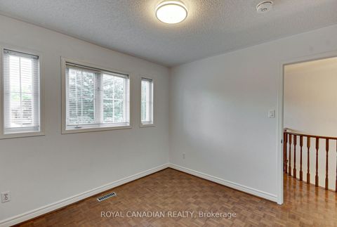 Photo 37 at 175 RHODES Circle, Glenway Estates, Newmarket