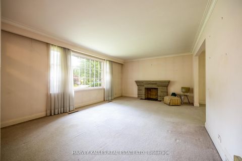 Photo 5 at 17 Munro Boulevard, Windfields, Toronto