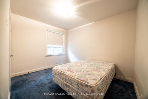 Photo 13 at 17 Munro Boulevard, Windfields, Toronto