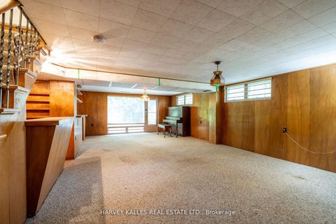 Photo 16 at 17 Munro Boulevard, Windfields, Toronto