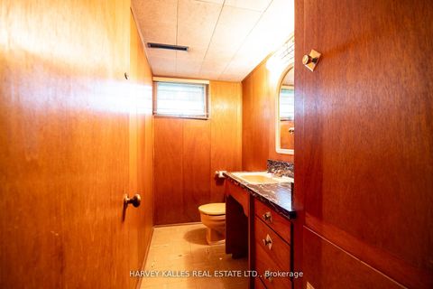 Photo 19 at 17 Munro Boulevard, Windfields, Toronto