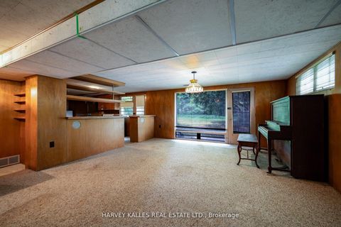 Photo 20 at 17 Munro Boulevard, Windfields, Toronto
