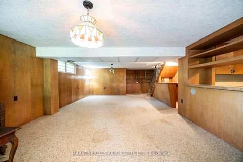 Photo 22 at 17 Munro Boulevard, Windfields, Toronto