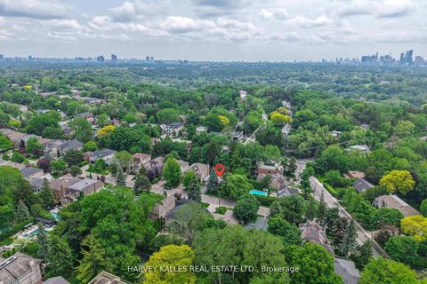 Photo 32 at 17 Munro Boulevard, Windfields, Toronto