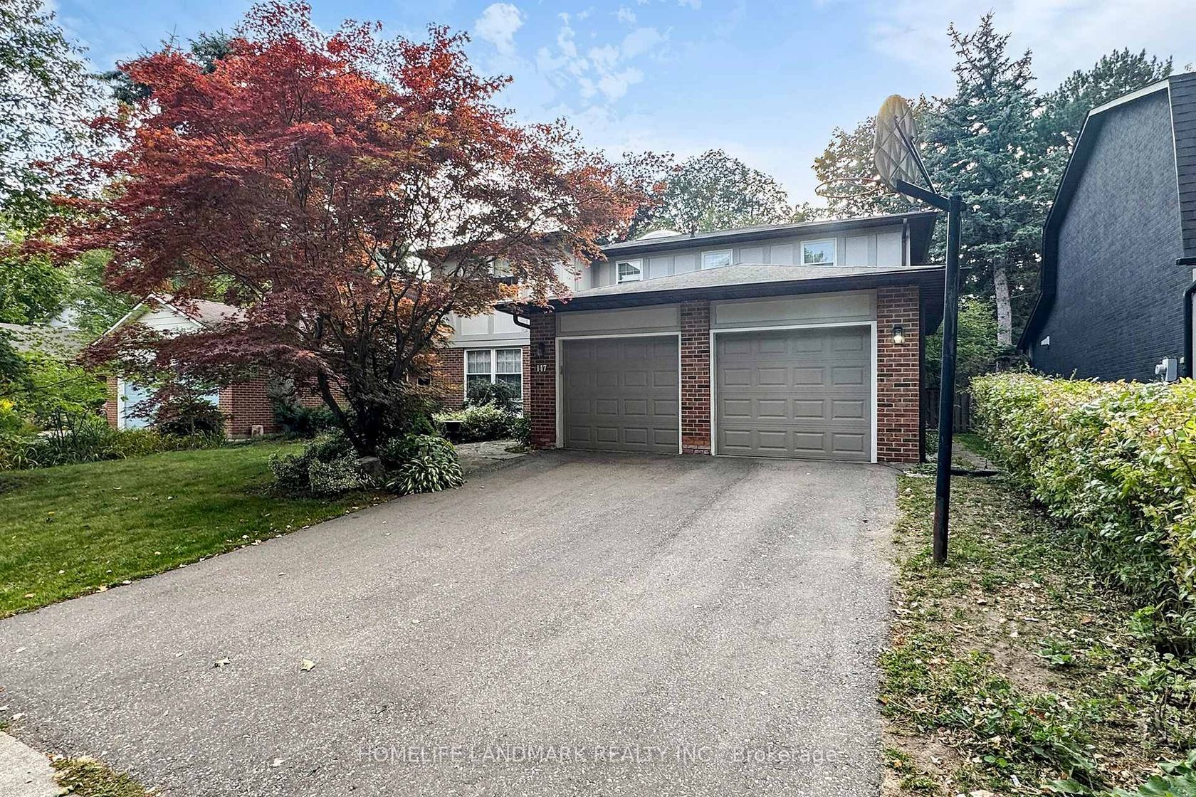 147 Mossgrove Trail, Windfields, Toronto 